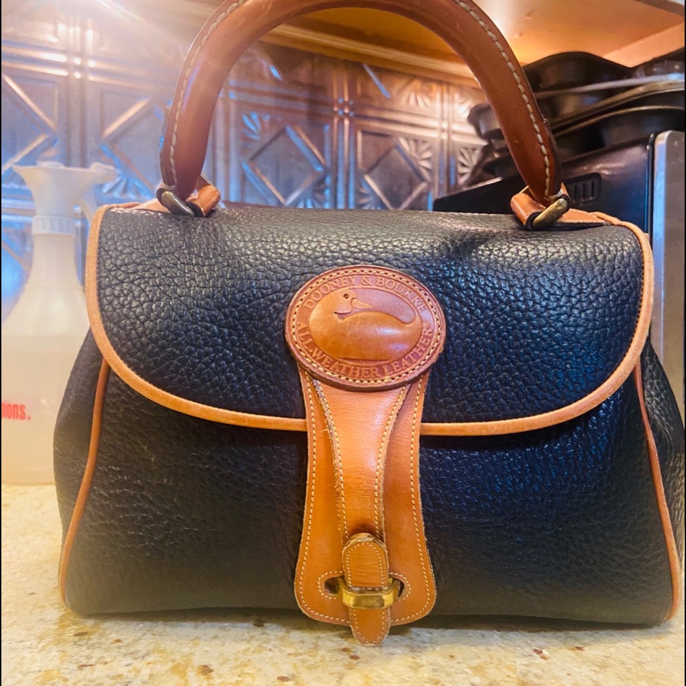 Vintage Dooney & Bourke Essex Carrier